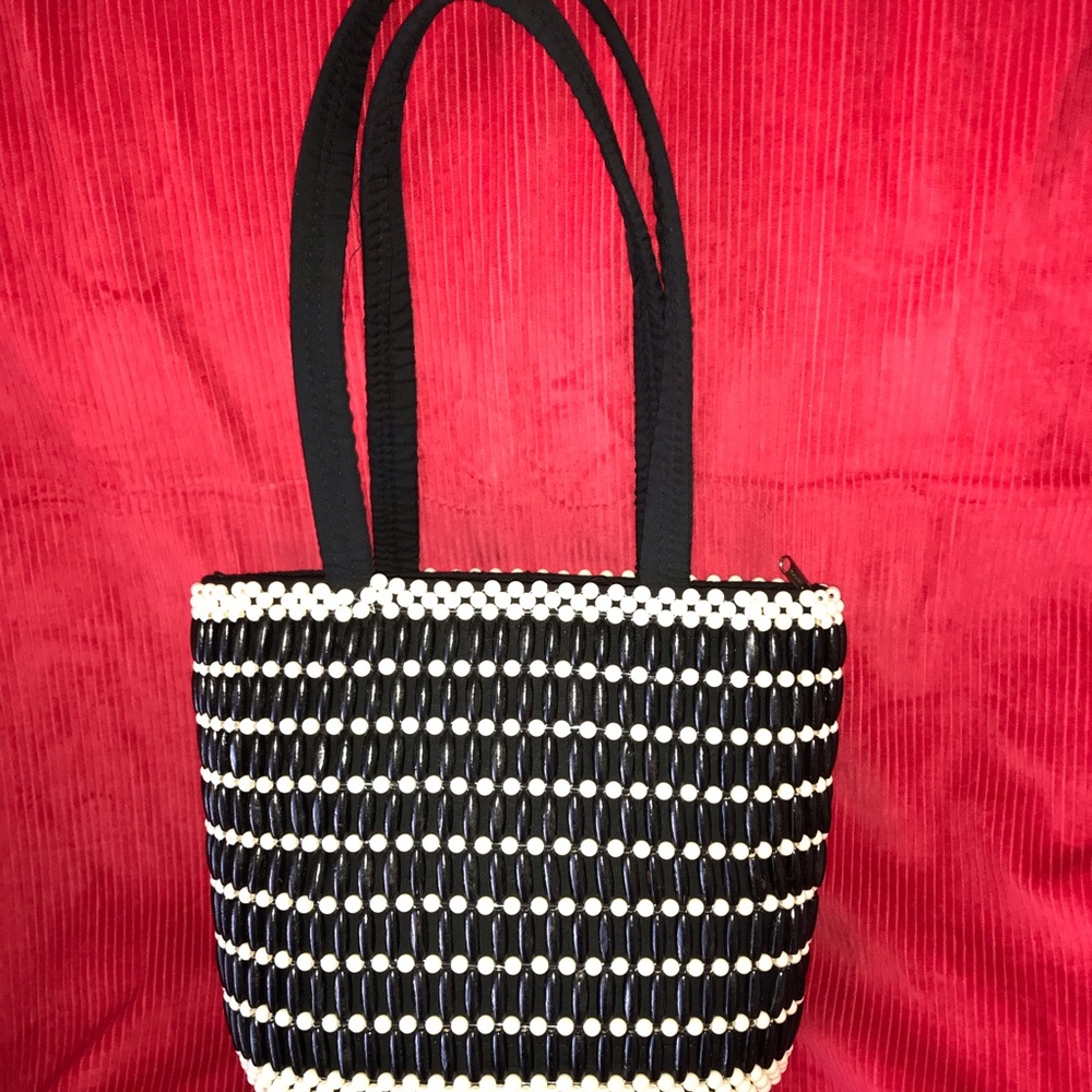 🎉Gorgeous RARE hand made African beaded handbag!!